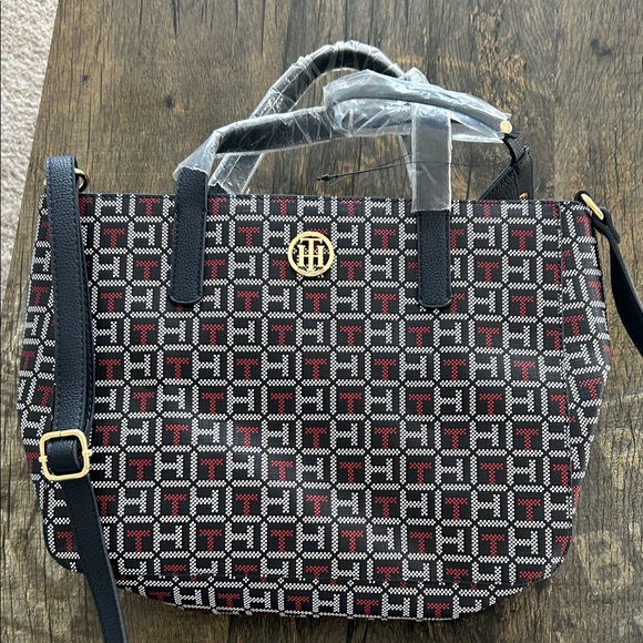 Tommy Hilfiger Women's Geometric Black and Red Shoulder Bag - Picture 8 of 15